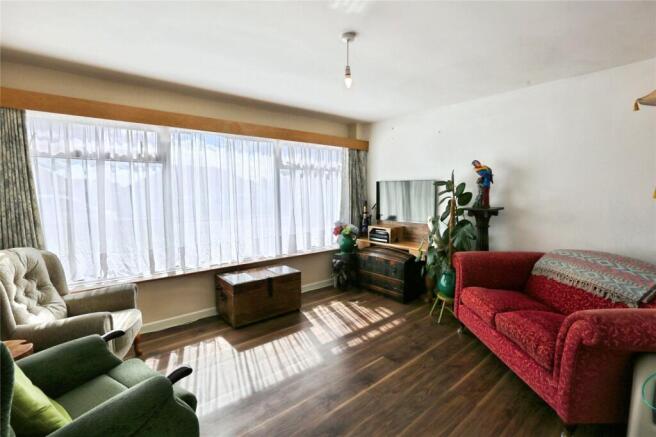 Living Room/ Bedroom