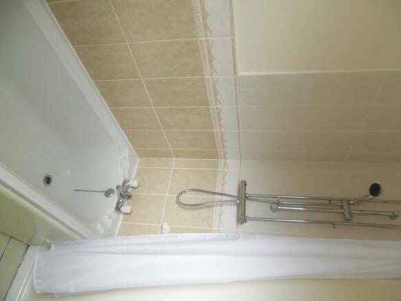 21 Churchgate, Sutte