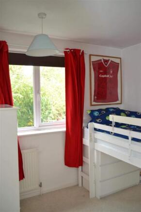 BEDROOM 2
