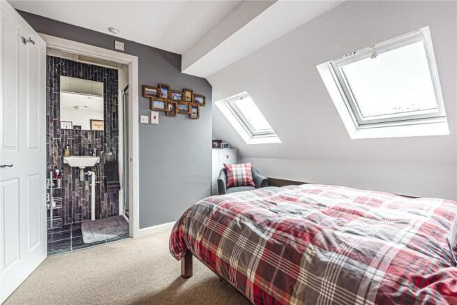 Main Bedroom Ensuite