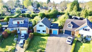 103, Windmill Avenue, Wokingham RG41 3XG