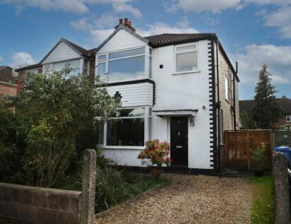 Milton Road, Manchester, M32
