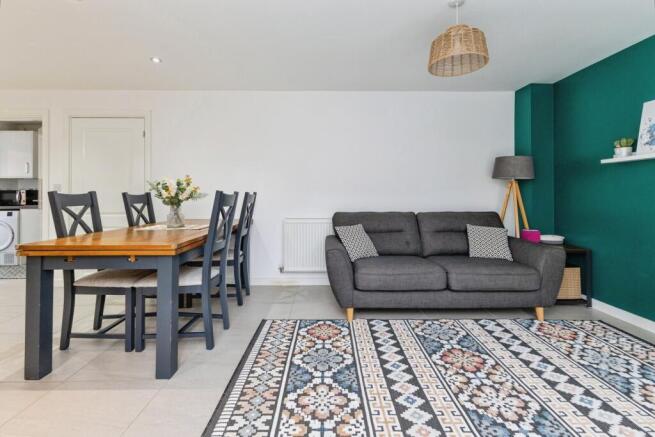 4 bed Detached for sale Image 8