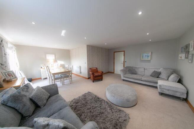 Open plan livi...