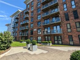 92, Cedar Court, Longfield Centre, Manchester M25 1GZ