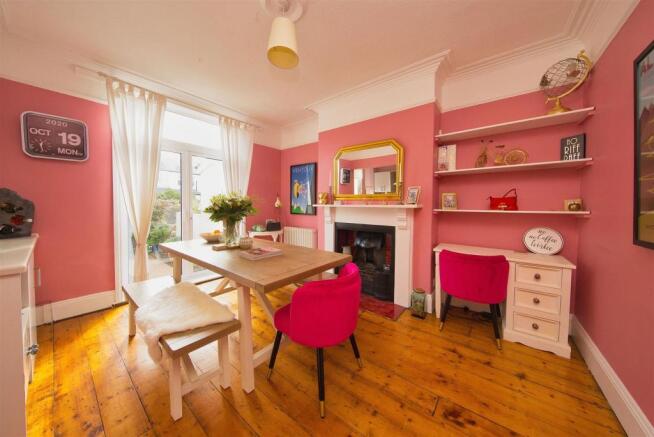 14 Stallcourt Av. 0272.jpg