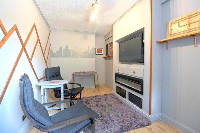 Family room/Garage