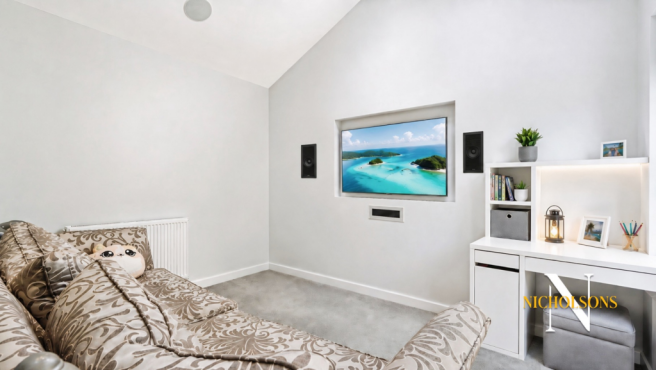 5 bed Detached for sale Image 12
