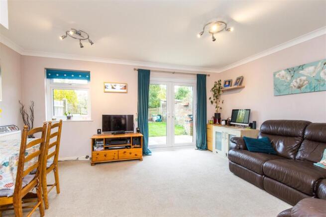 Sitting/Dining Room