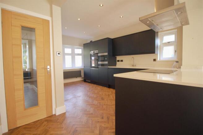 Kitchen..jpg