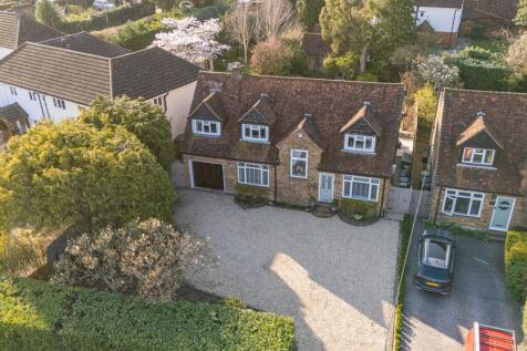 Village Road, Coleshill, HP7