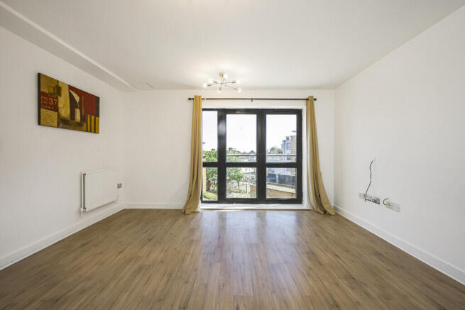 27 Gateway Court ...