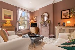 35, Danbury Street, London N1 8LE