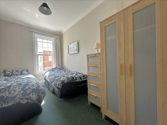 2 bed Flat for sale Image 12
