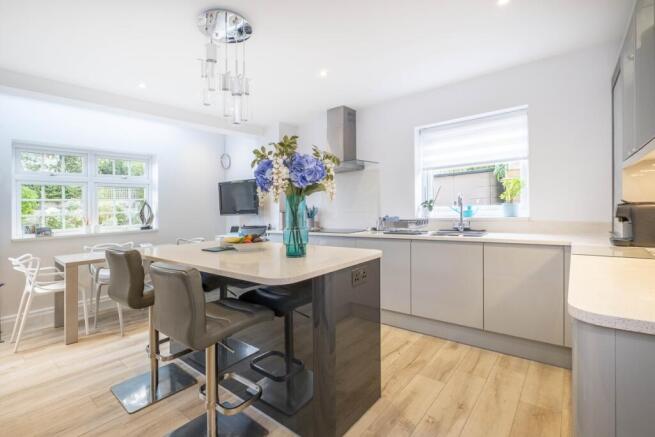 3-cotswold-close-...