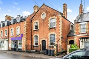 Flat 4, 9 Ashcroft Hall, Ashcroft Road, Cirencester GL7 1RA
