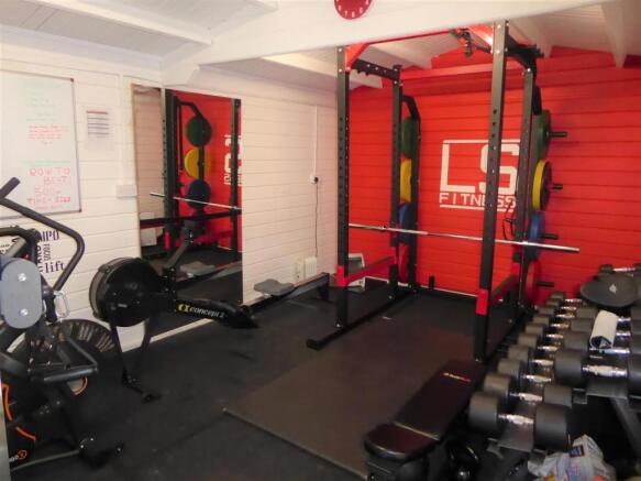 Timber Built Garage/Gym