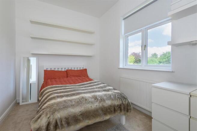 4 bed Terraced for sale Image 12