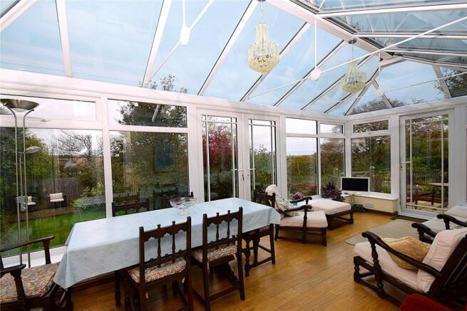 3 bed Bungalow for sale Image 9