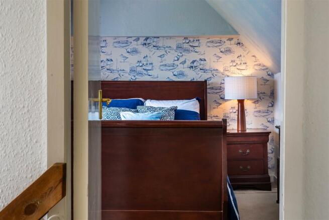 Into Bedroom 5