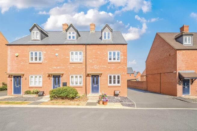 33 Cattrick Way