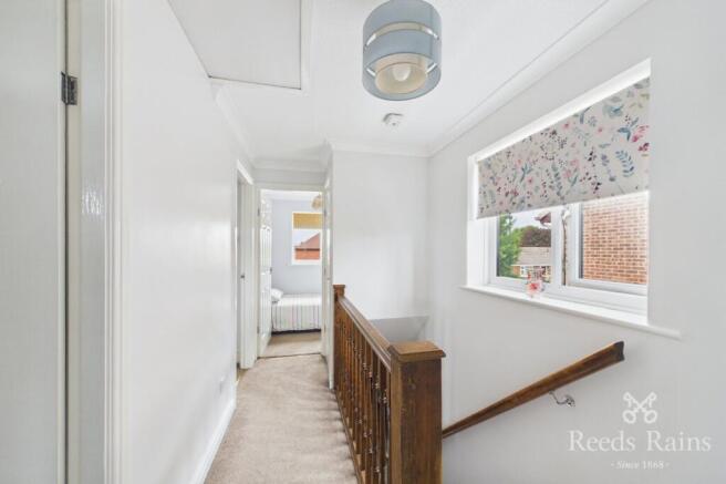3 bed Semi-Detached for sale Image 9