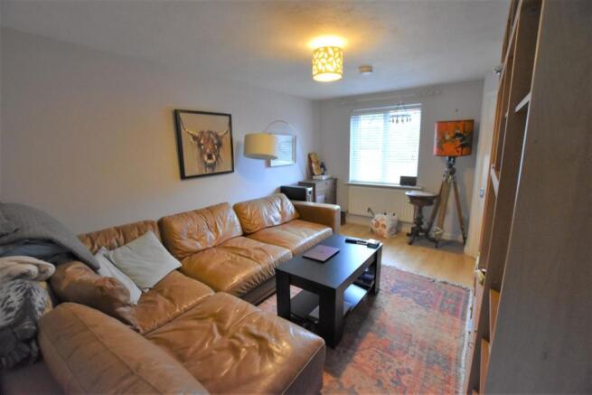 11 Byron Close - sitting room.JPG