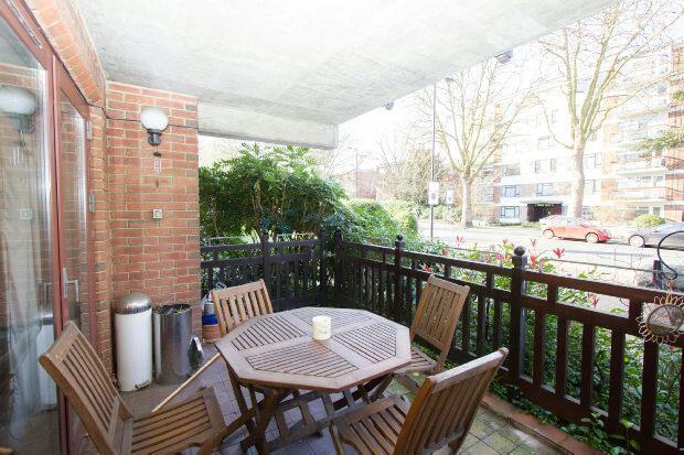 PRIVATE TERRACE