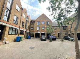 176, Brunswick Quay, London SE16 7PT