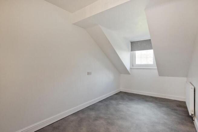 4 bed Detached for sale Image 7
