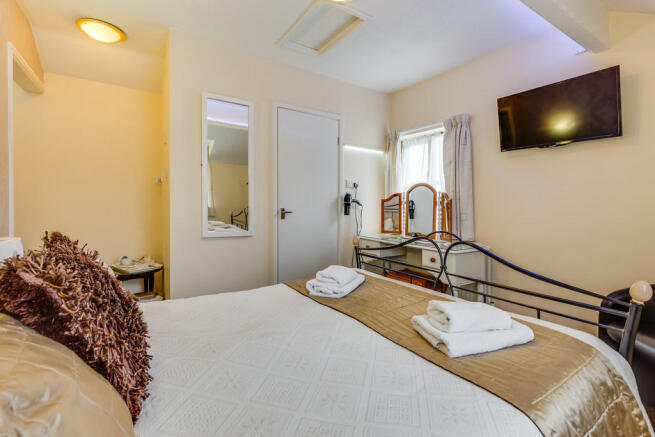 Letting Bedroom 7...