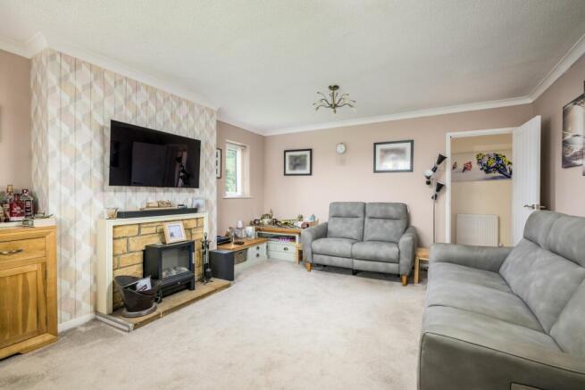 Lounge/ Dining Room