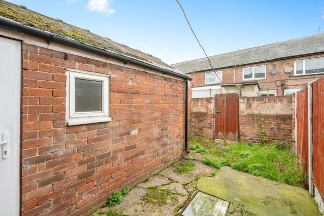 2 bed Terraced for sale Image 10