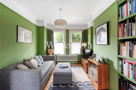 Lymington Avenue, London, N22