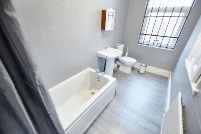 7 bed Terraced to rent Image 8