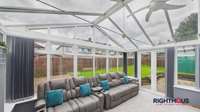 3 bed Semi-Detached for sale Image 10