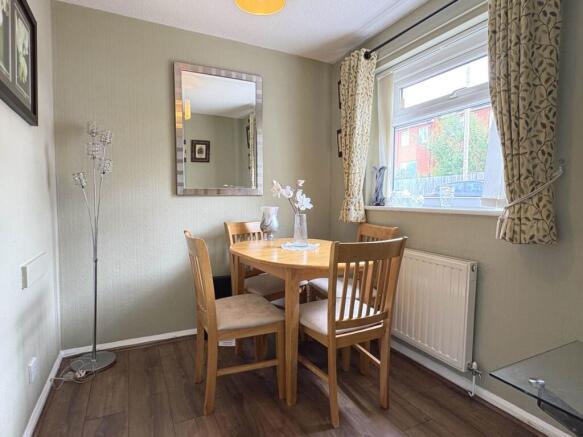 2 bed Bungalow for sale Image 7