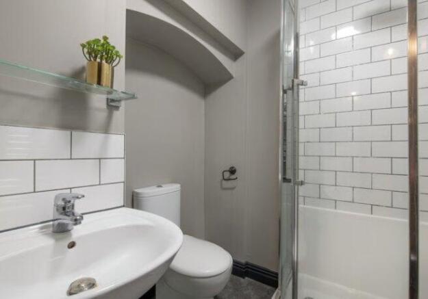 the-hosiery-factory-le1-5th-996501