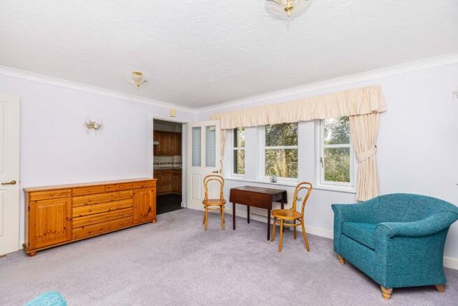 36 Brompton Court