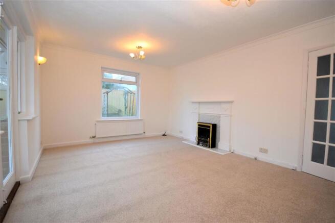 Sitting Room..JPG