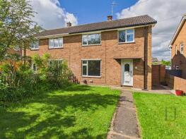 10, Cloverdale, Nottingham NG12 3NJ