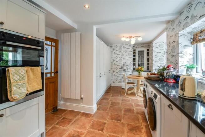 Kitchen / Dining