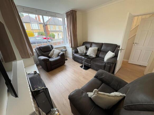 3 bed Semi-Detached for sale Image 5