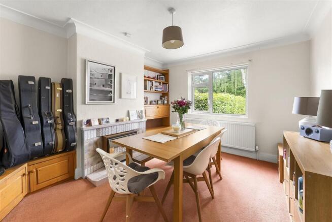 4 bed Semi-Detached for sale Image 9