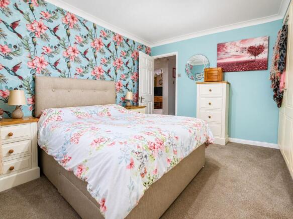 2 bed Detached Bungalow for sale Image 8