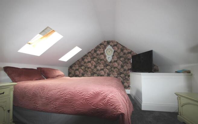 Master Bedroom 4 alt.jpg