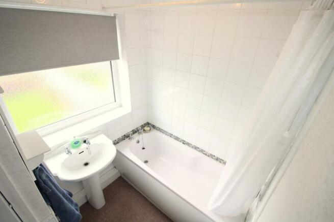 Bathroom.JPG