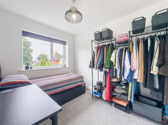 3 bed Terraced for sale Image 8