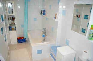 BATHROOM / W.C.