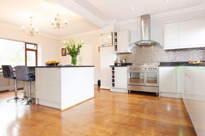 Fitted Kitchen